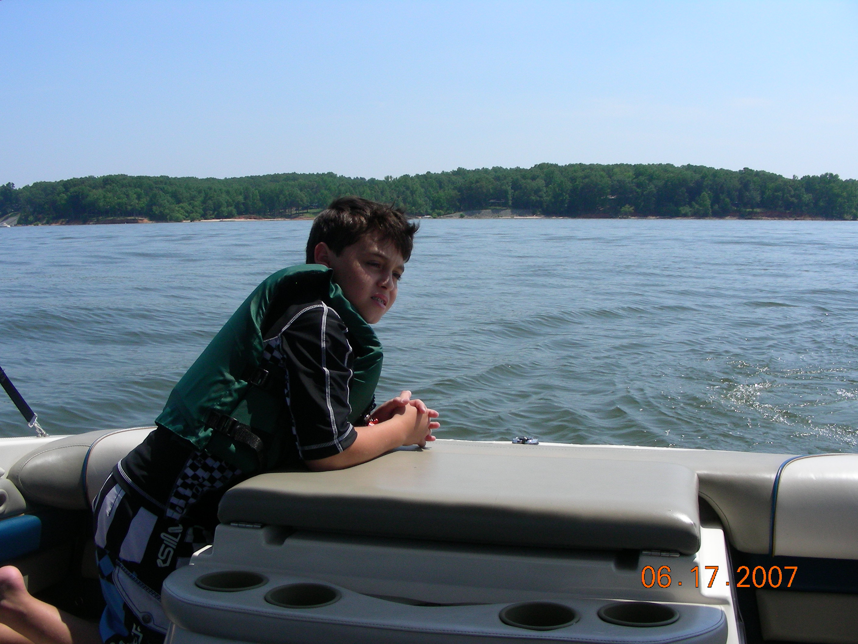 ./2007/Kerr Lake Eagles Nest/June17/DSCN1198.JPG